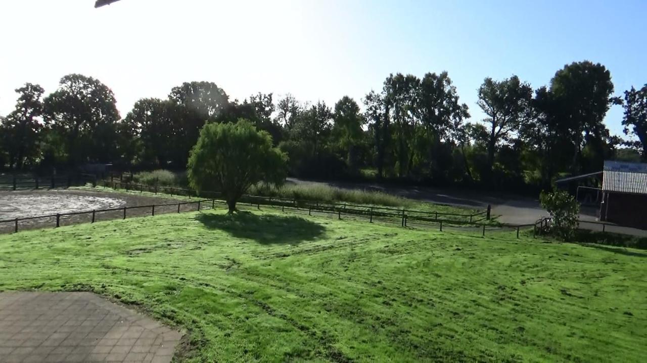 Les Grands Chenes Otel Remilly-les-Marais Dış mekan fotoğraf